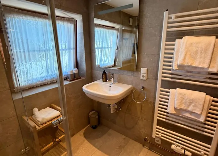 Hof Oberhaus キッツビュール