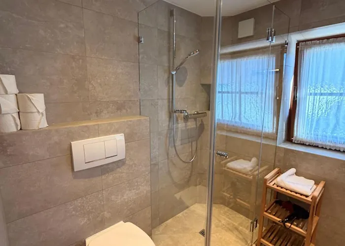 Hof Oberhaus * キッツビュール