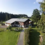 Hof Oberhaus *