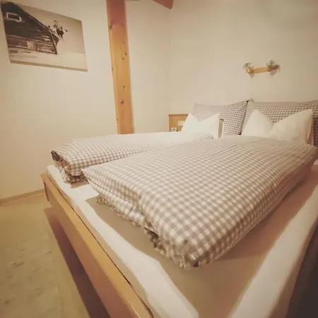 Hof Oberhaus 팜스테이 *